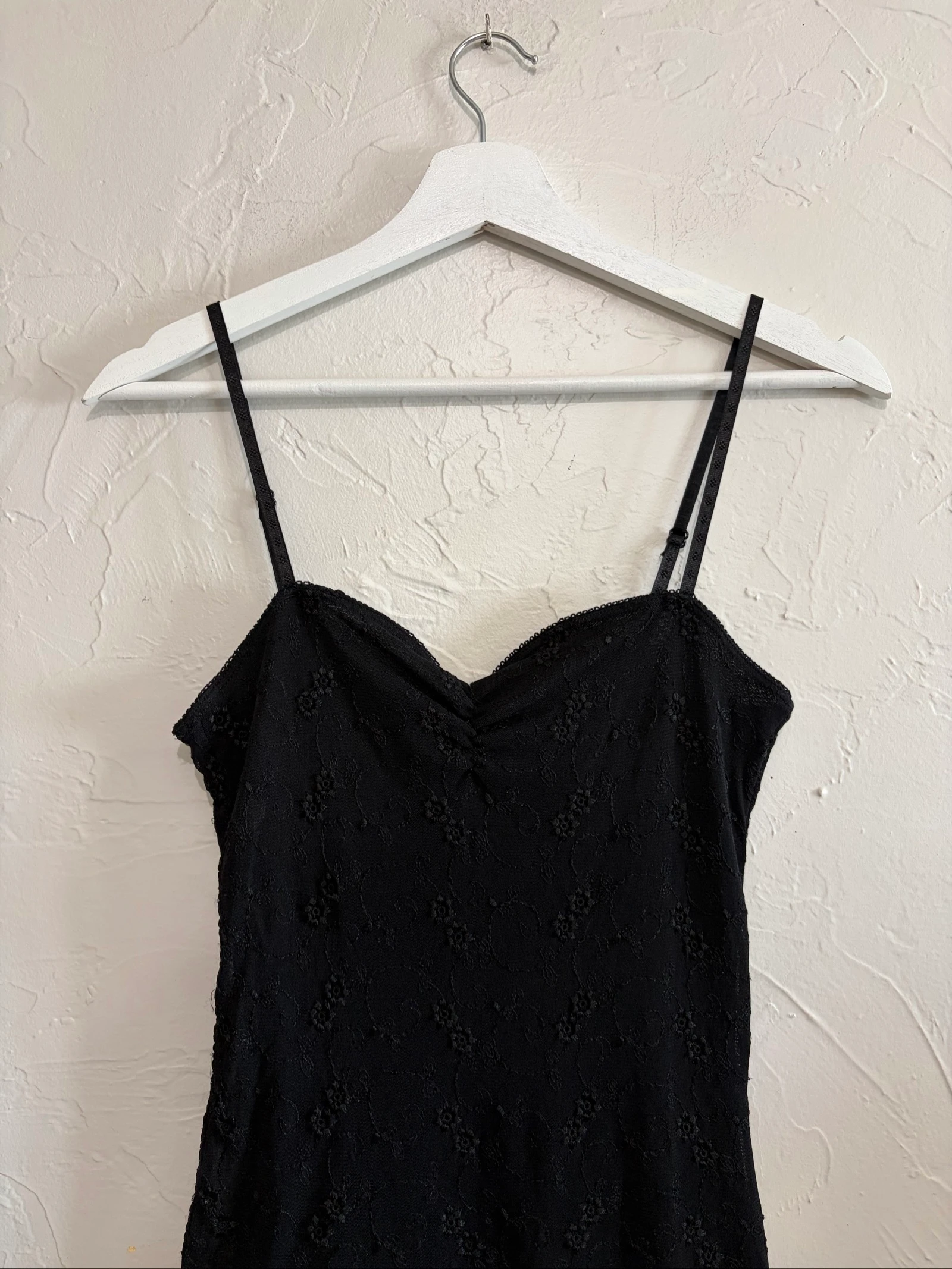 Mini vestido de renda preto tamanho 36 – photo 3